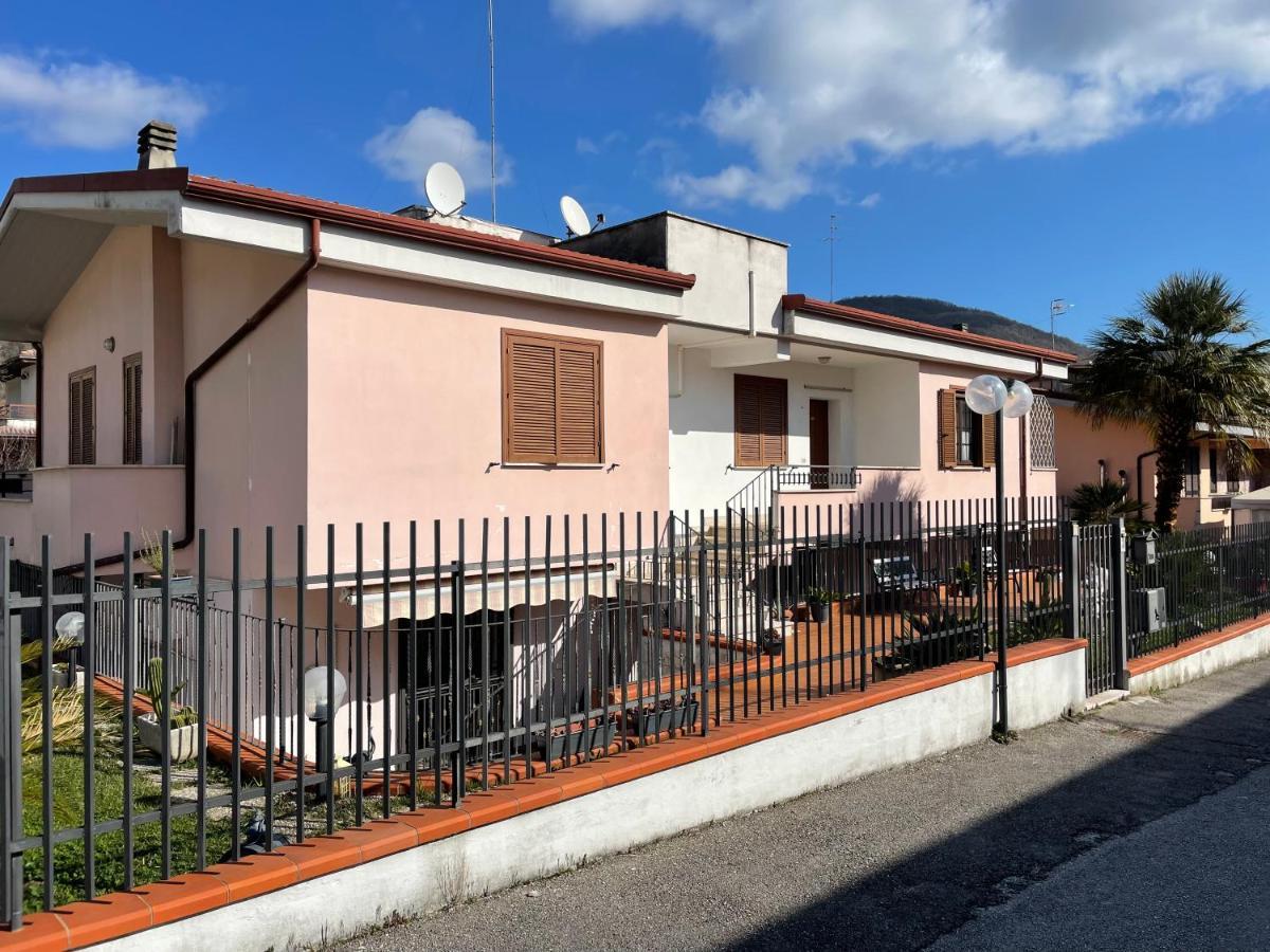Villa Antonella Pozzilli Exterior photo