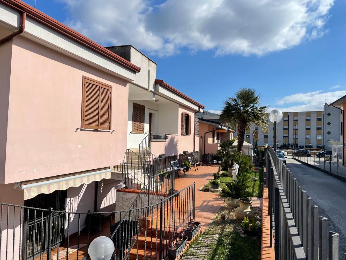 Villa Antonella Pozzilli Exterior photo